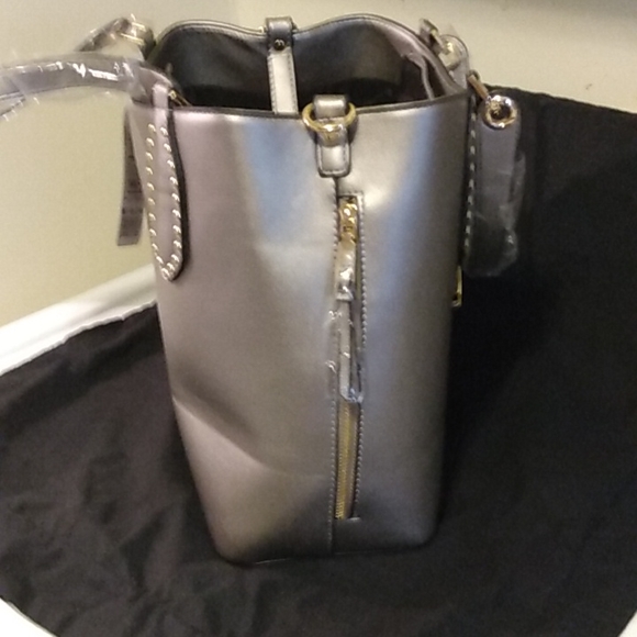 MKF Collection Bag - Picture 3 of 9